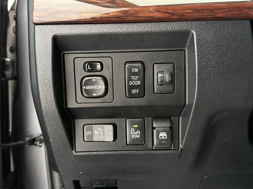 Used 2017 Toyota Tundra Limited image 20