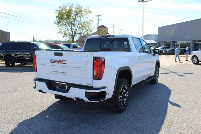 Used 2024 GMC Sierra 1500 AT4 w/ Technology Package image 9