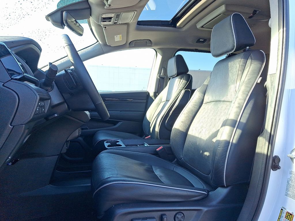 Used 2023 Honda Odyssey Elite image 13