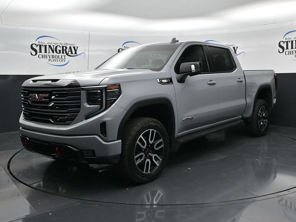 Used 2025 GMC Sierra 1500 AT4 w/ AT4 Premium Package AWD/4WD image 3