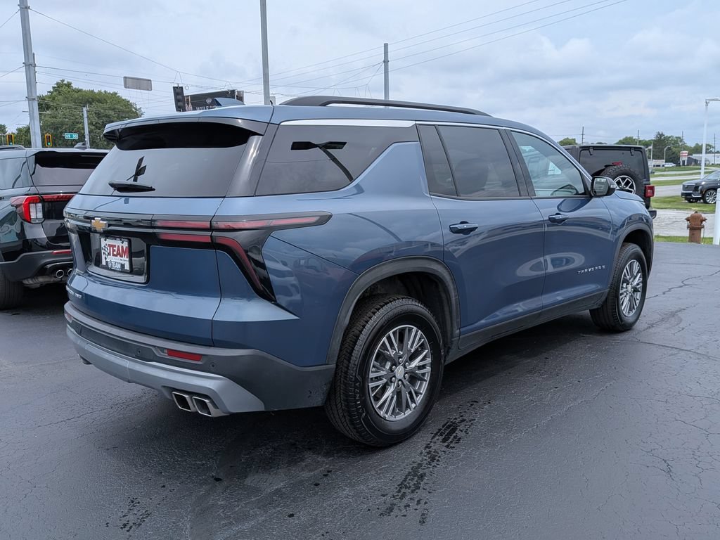 Used 2026 Chevrolet Traverse LT AWD/4WD image 8