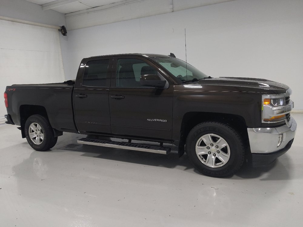 Used 2018 Chevrolet Silverado 1500 LT w/ All Star Edition AWD/4WD image 11