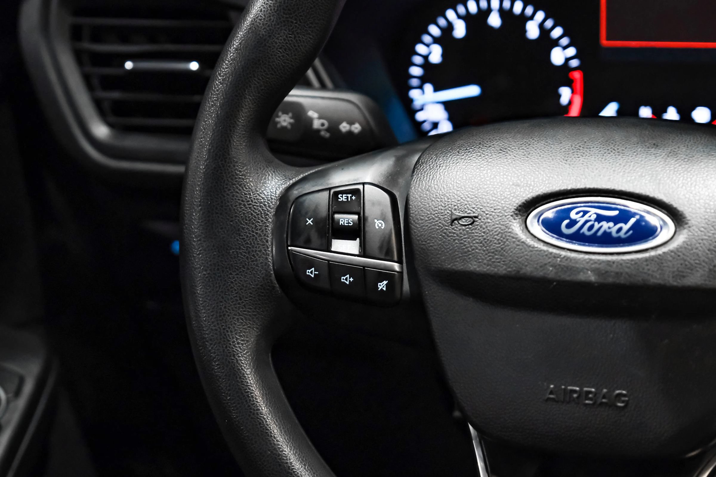 Used 2020 Ford Escape SE AWD/4WD image 17