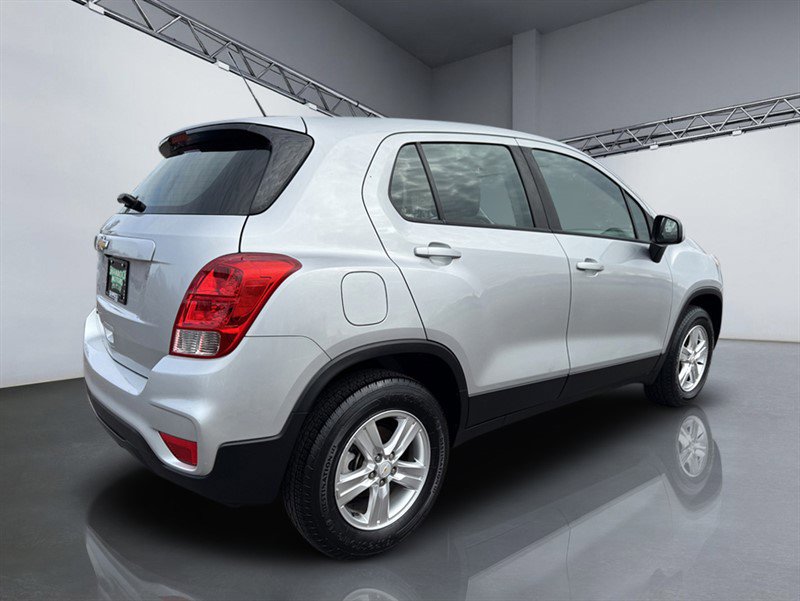 Used 2018 Chevrolet Trax LS AWD/4WD image 7