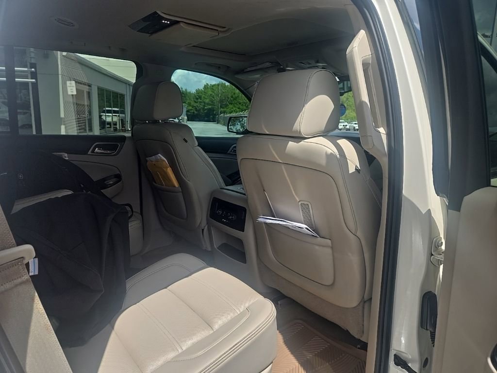 Used 2015 GMC Yukon Denali w/ Touring Package image 8