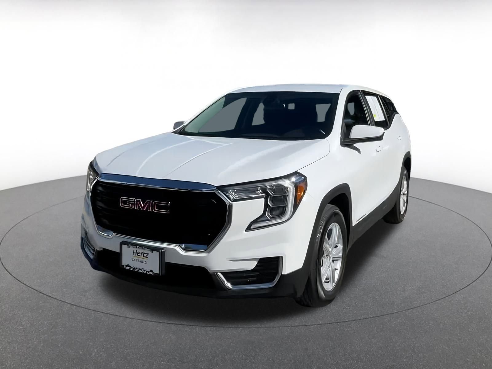 Used 2024 GMC Terrain SLE image 7