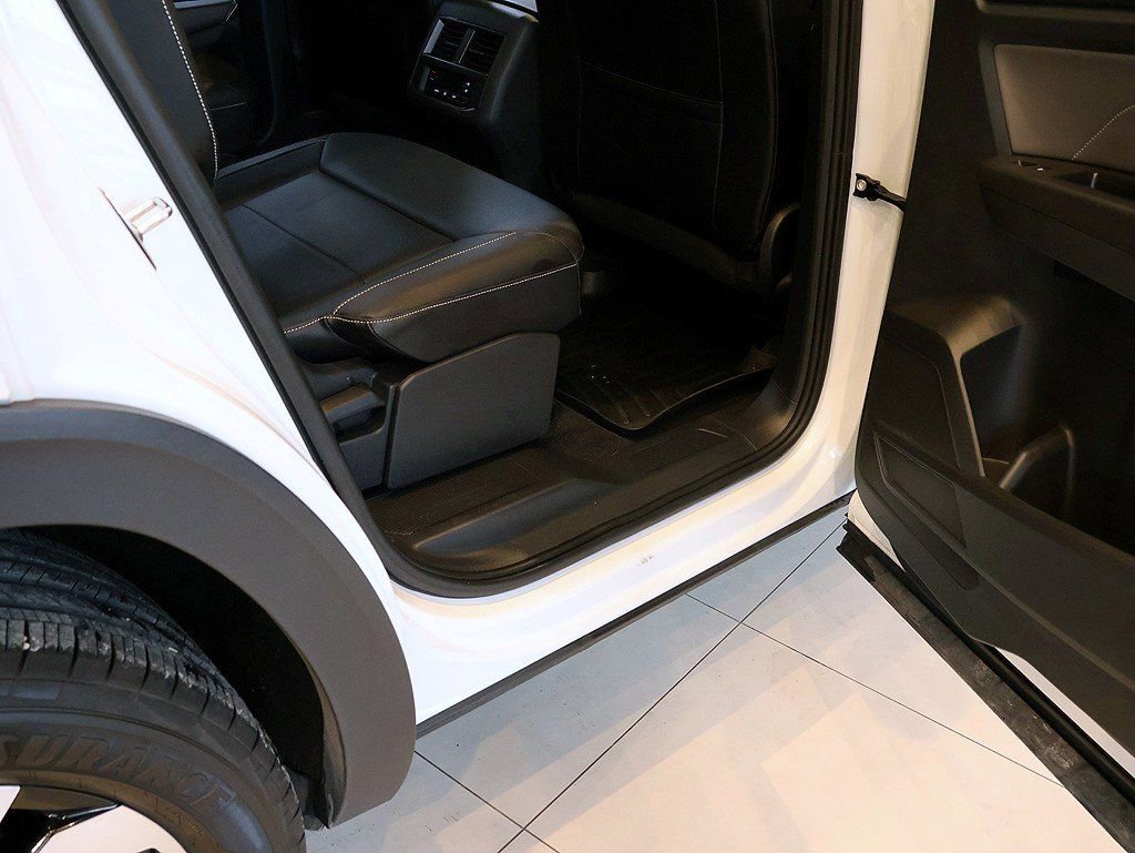 Used 2023 Volkswagen Atlas SEL image 58