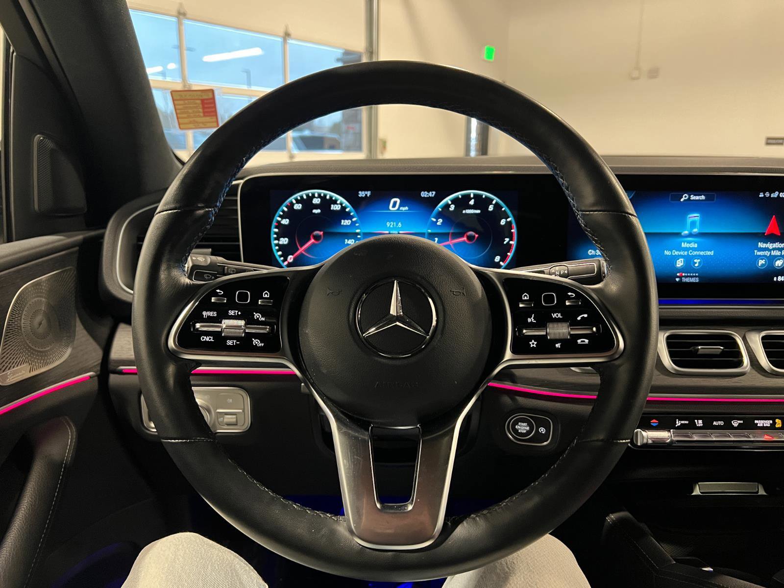 Used 2022 Mercedes-Benz GLE 350 4MATIC w/ AMG Line Exterior image 11