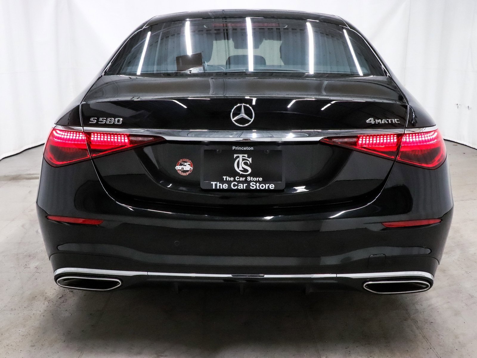 Used 2025 Mercedes-Benz S 580 4MATIC Sedan image 5
