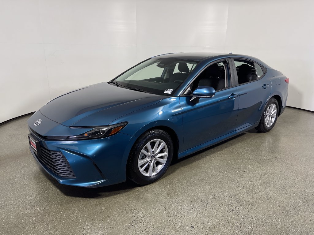 Certified 2025 Toyota Camry LE FWD image 7