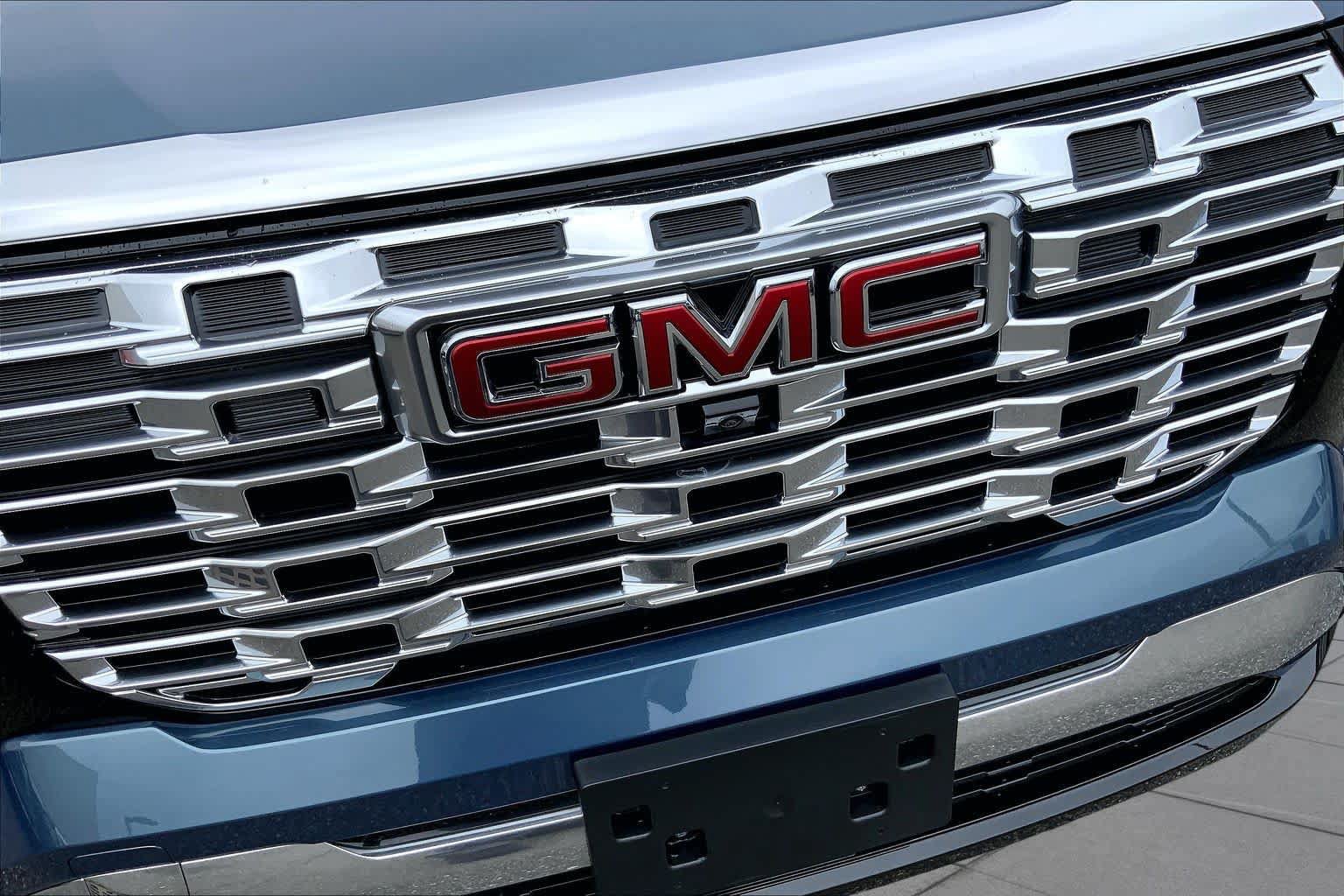 Used 2026 GMC Terrain Denali AWD/4WD image 32