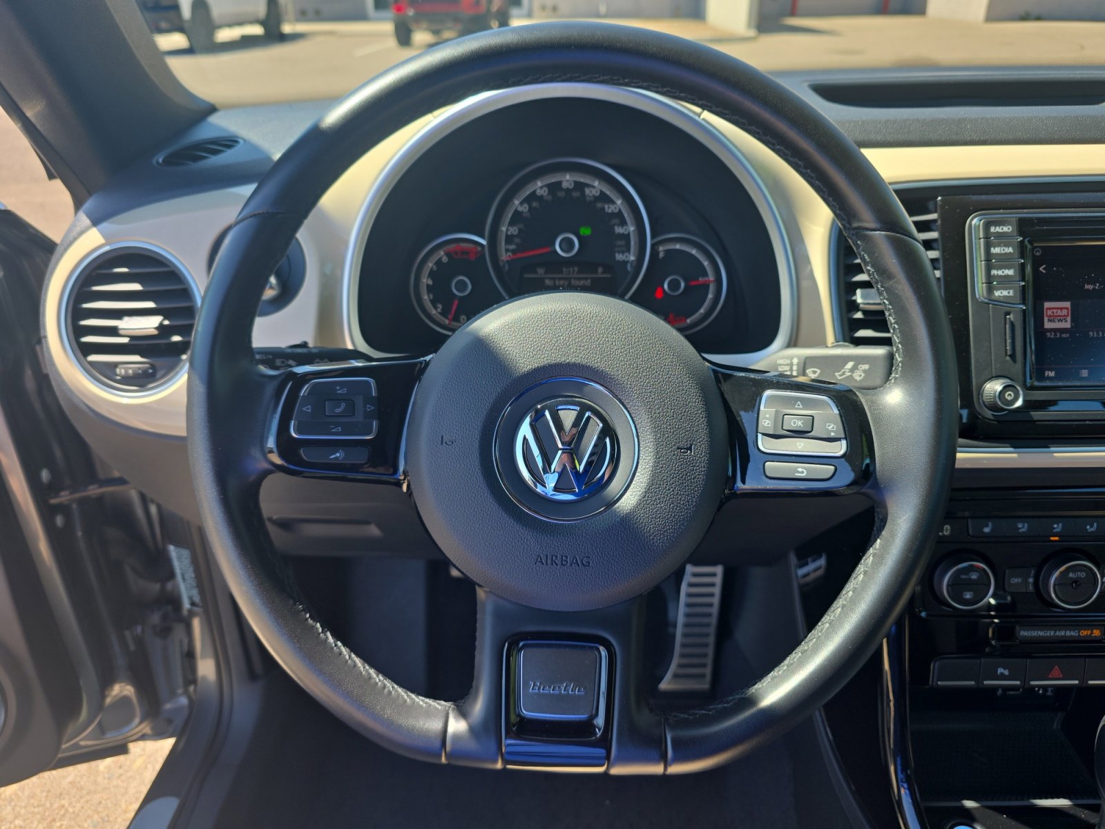 Used 2019 Volkswagen Beetle 2.0T Final Edition SEL image 9