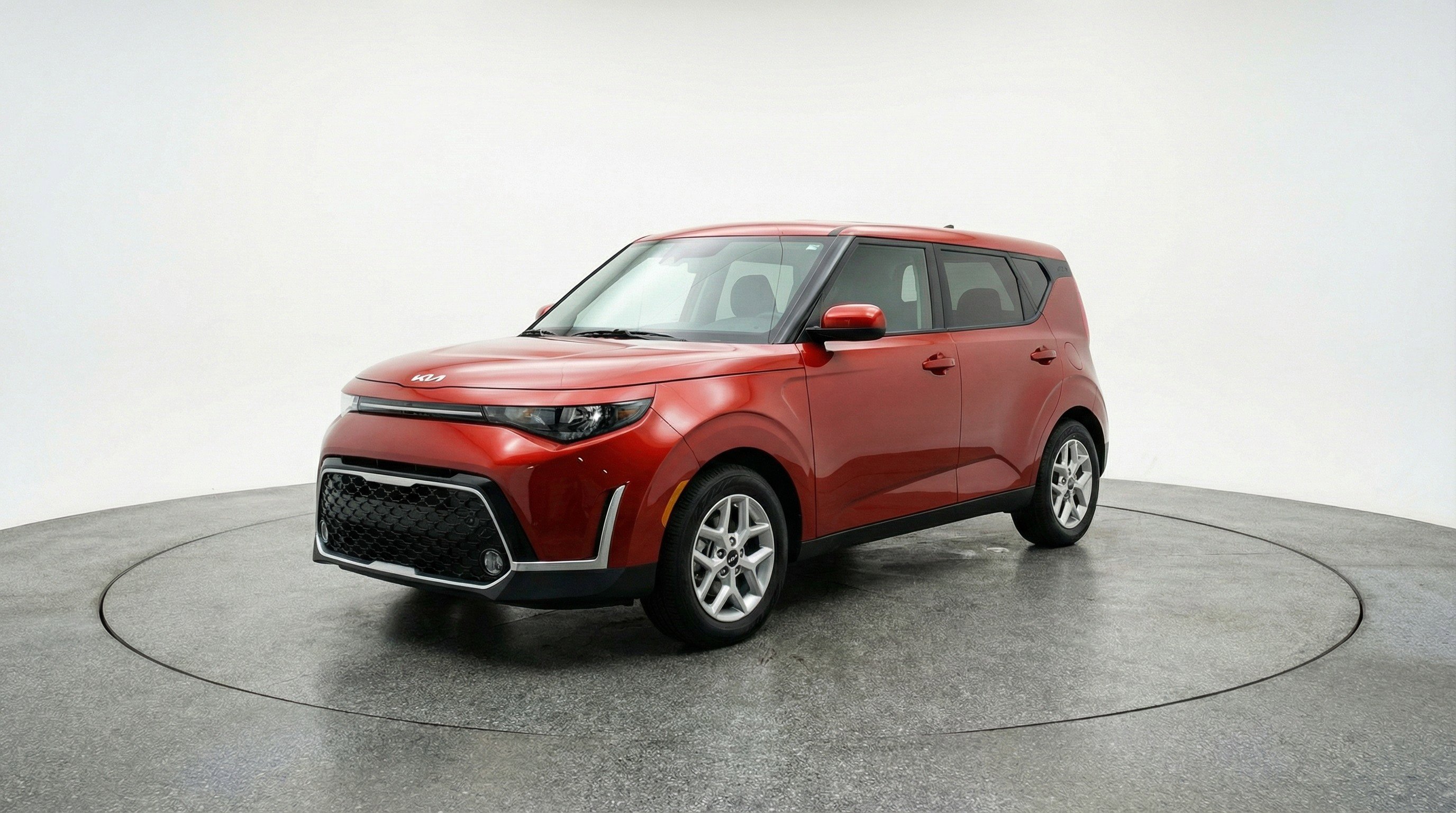 Used 2025 Kia Soul LX w/ LX Technology Package image 3