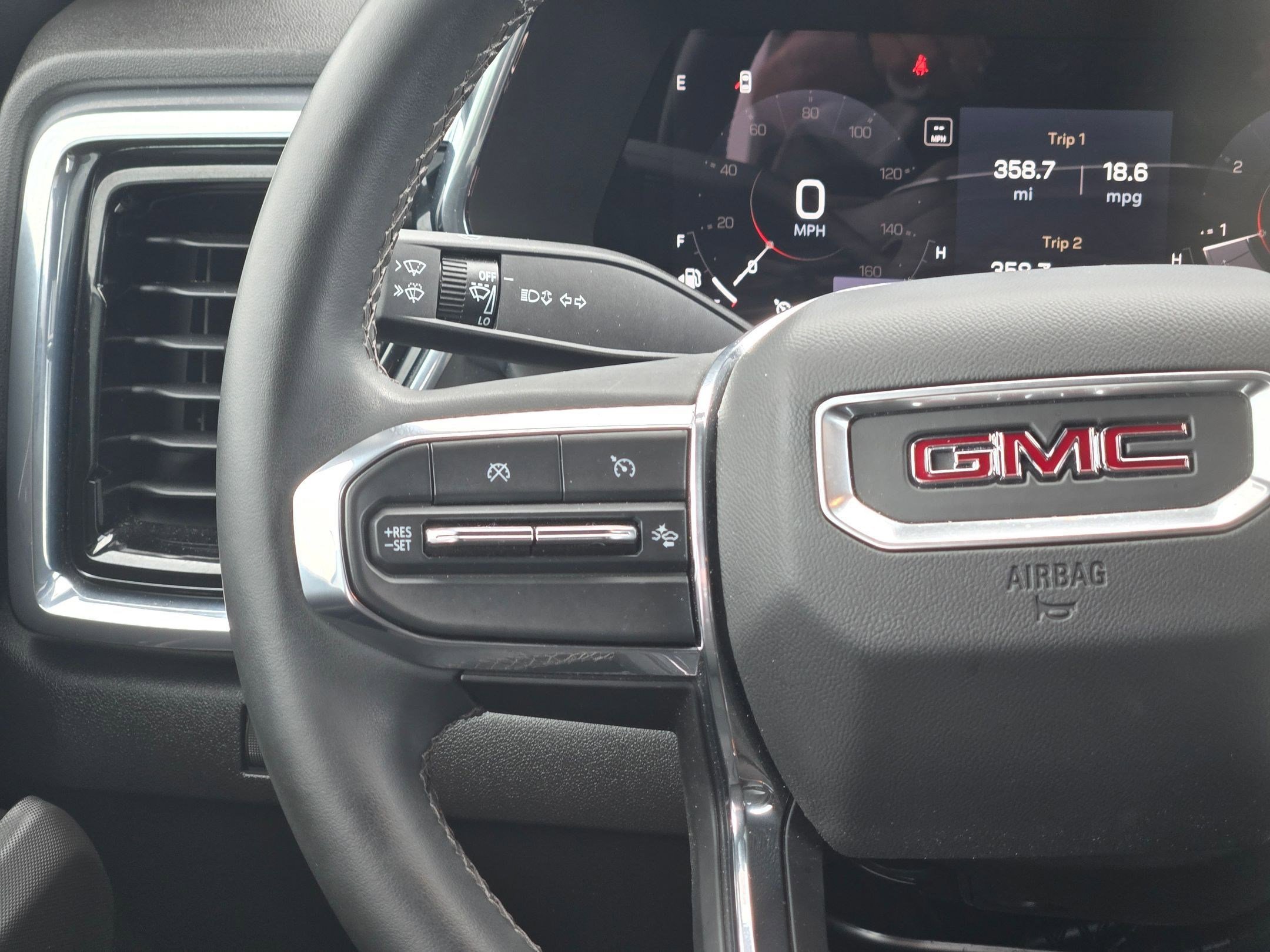 Used 2024 GMC Canyon Elevation w/ Convenience Package image 19