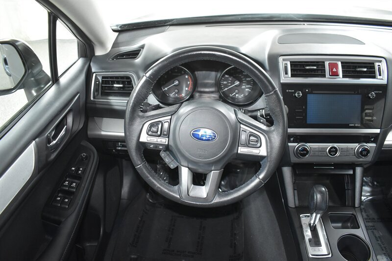 Used 2017 Subaru Outback 2.5i Premium AWD/4WD image 9
