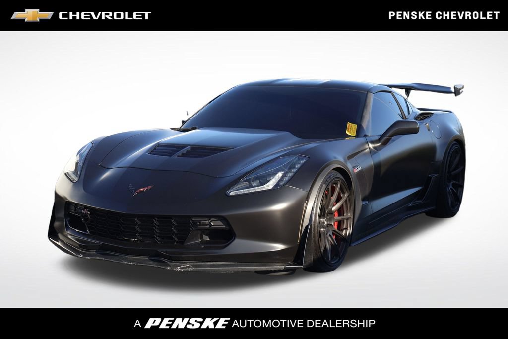 Used 2016 Chevrolet Corvette Z06 w/ 3LZ Preferred Equipment Group RWD image 1