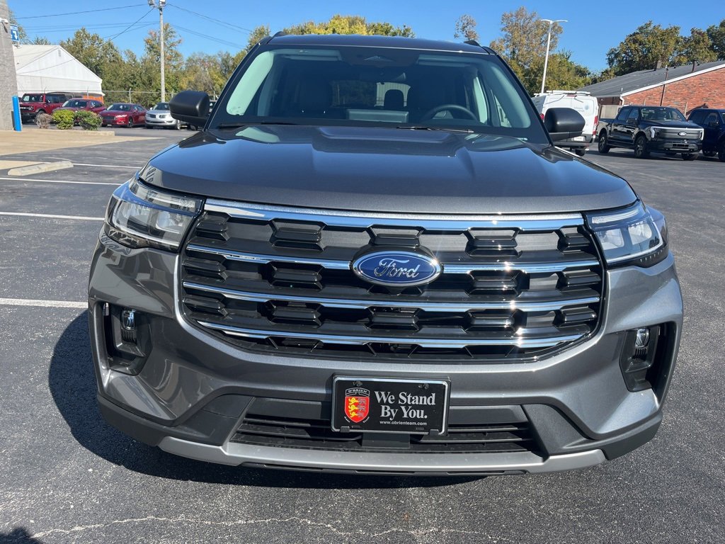 New 2026 Ford Explorer Active image 8