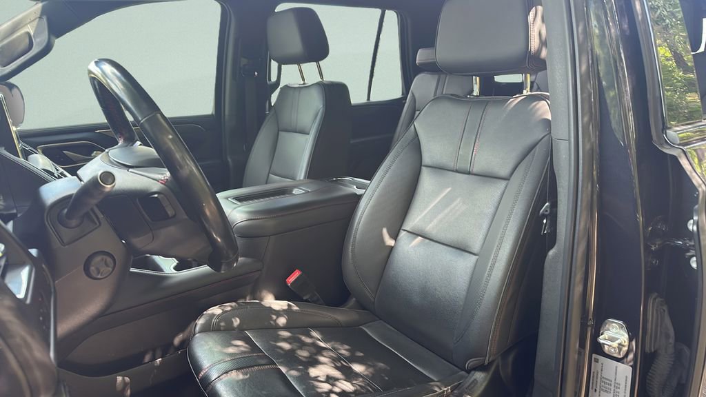 Used 2022 Chevrolet Tahoe RST w/ Luxury Package AWD/4WD image 29