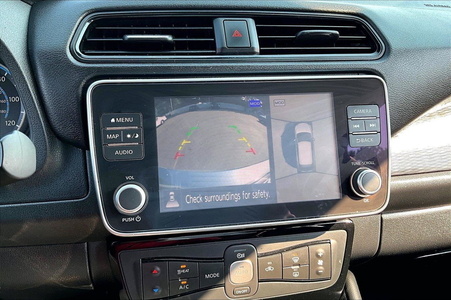 Used 2021 Nissan Leaf SV w/ SV Technology Package FWD image 14