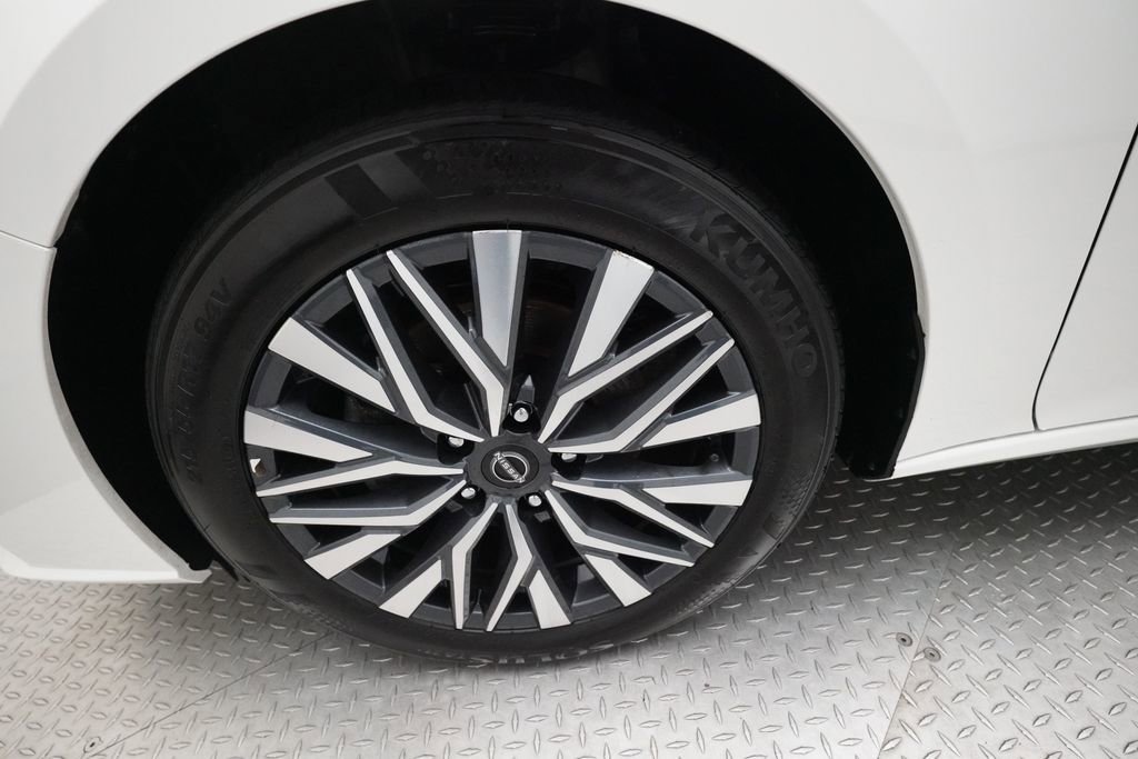 Used 2025 Nissan Altima 2.5 SV FWD image 26