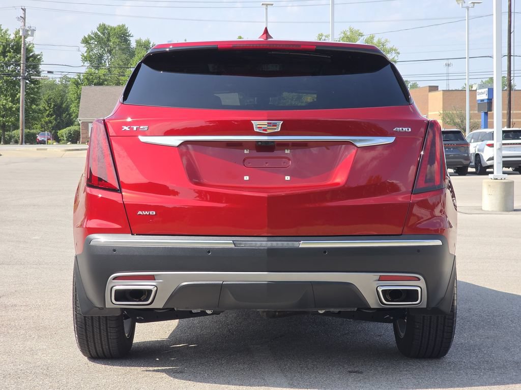 Used 2025 Cadillac XT5 Premium Luxury w/ Technology Package AWD/4WD image 10