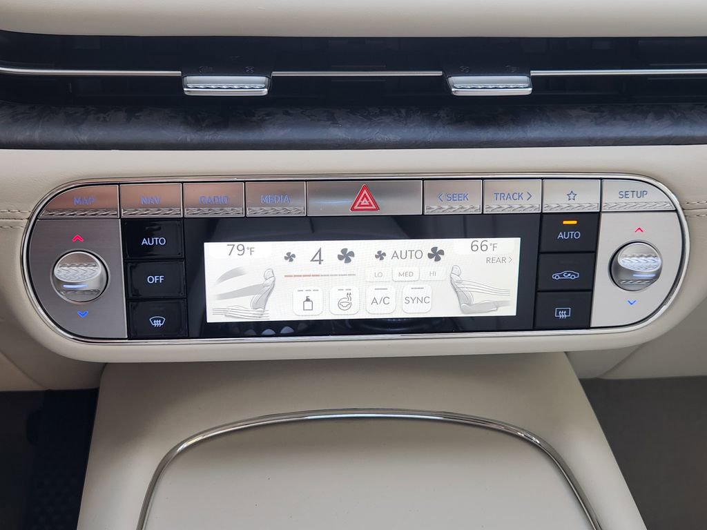 Used 2026 Genesis G90 3.5T image 18