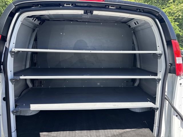 Used 2021 Chevrolet Express 2500 RWD image 8