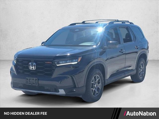 Used 2023 Honda Pilot TrailSport image 1