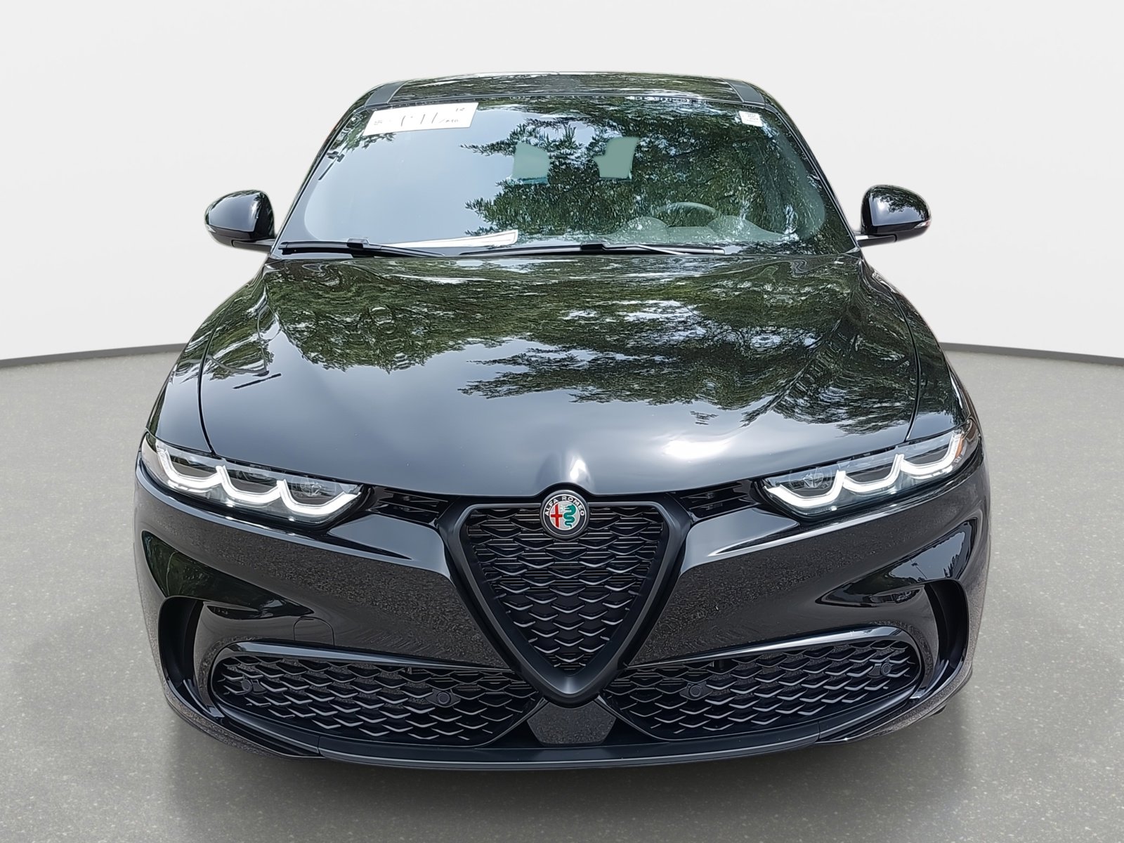 New 2025 Alfa Romeo Tonale w/ Premium Package image 2