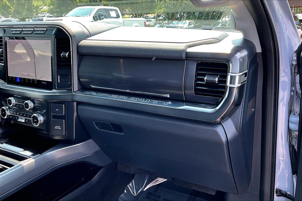 Used 2024 Ford F250 Lariat AWD/4WD image 29
