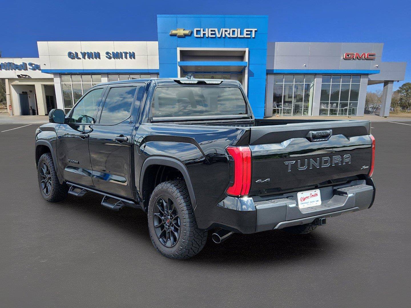 Used 2023 Toyota Tundra SR5 AWD/4WD image 7