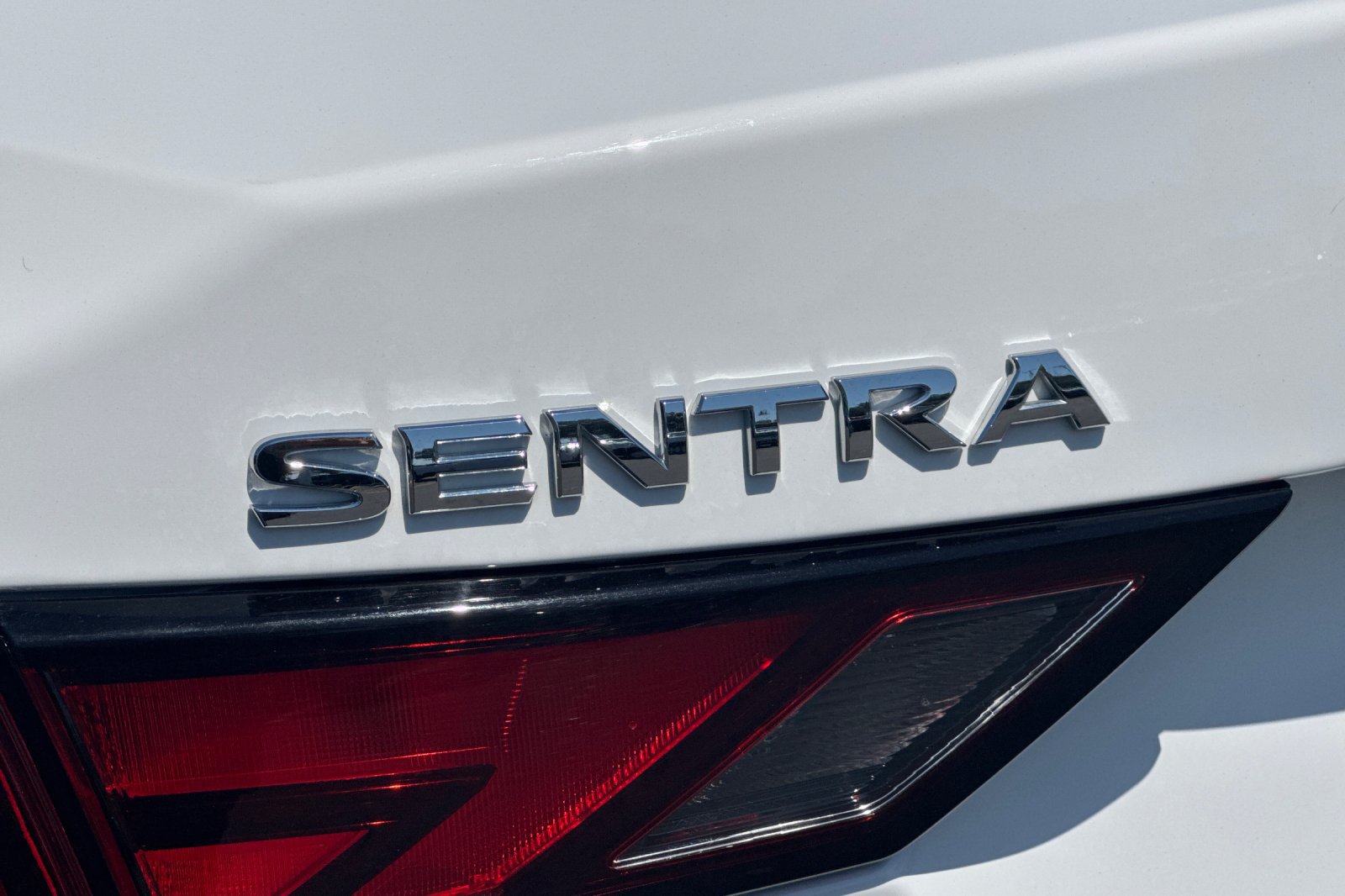 Used 2024 Nissan Sentra SV FWD image 30