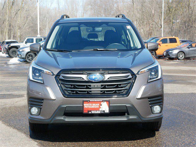 Used 2023 Subaru Forester Limited image 2