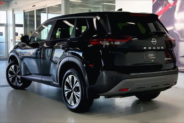 Used 2023 Nissan Rogue SV AWD/4WD image 4