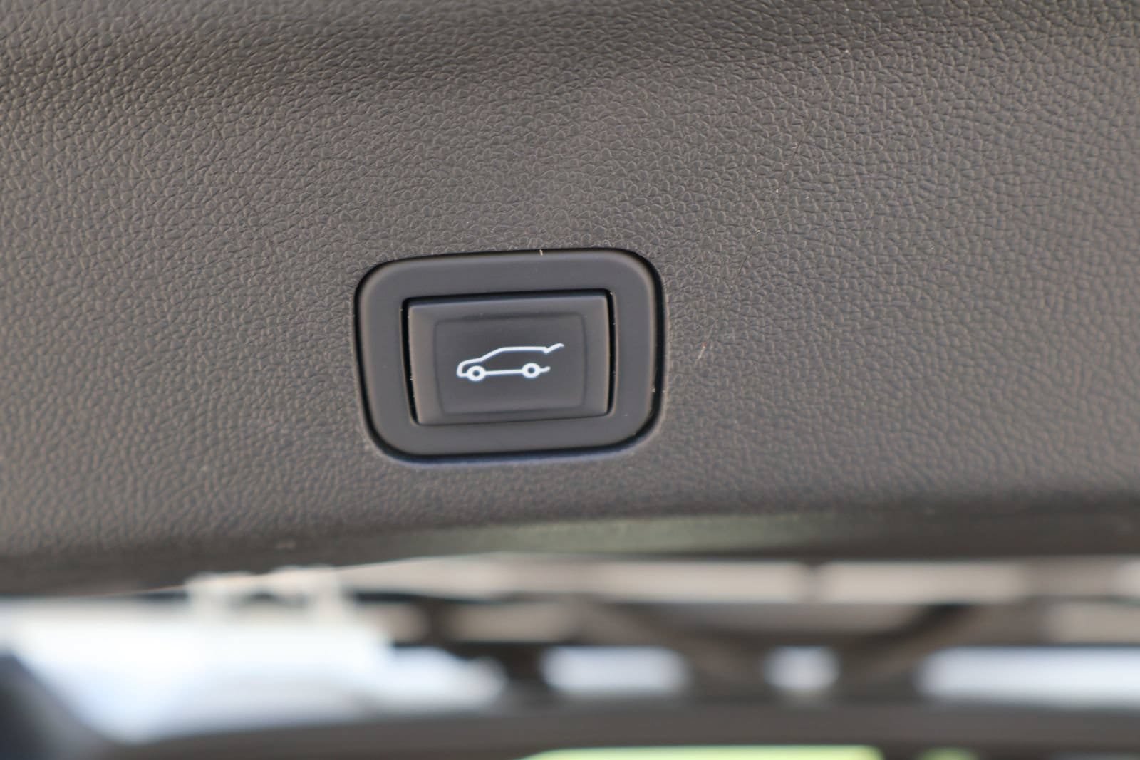 Used 2023 Chevrolet Tahoe RST w/ Luxury Package RWD image 12