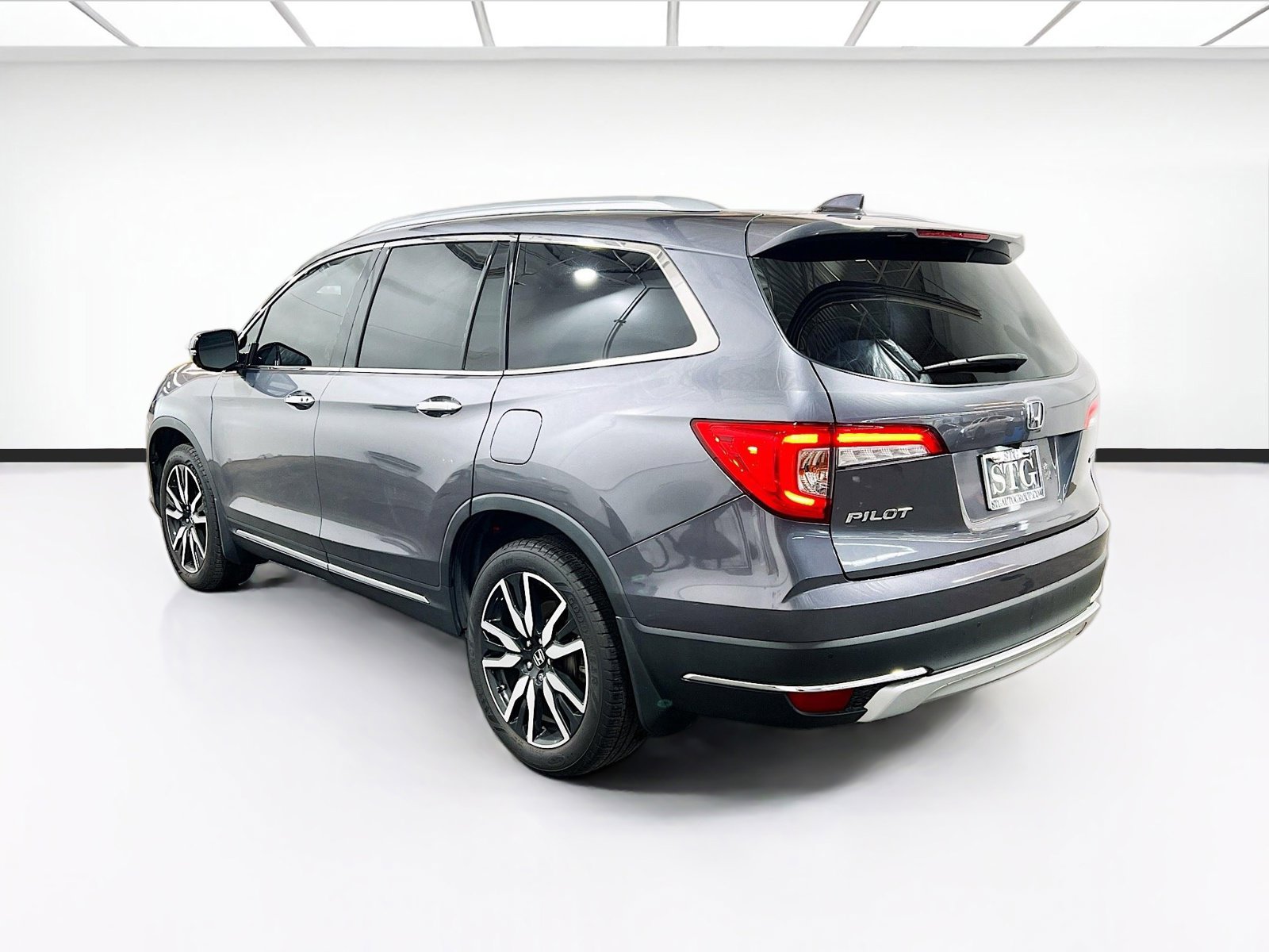 Used 2020 Honda Pilot Touring image 6