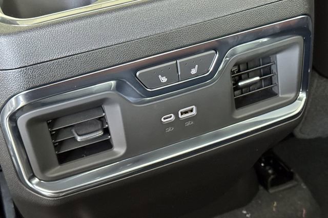 New 2026 GMC Sierra 3500 Denali Ultimate image 14