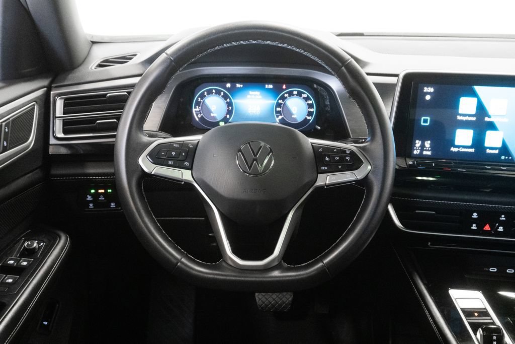 Used 2024 Volkswagen Atlas Cross Sport SE w/ Panoramic Sunroof Package AWD/4WD image 16