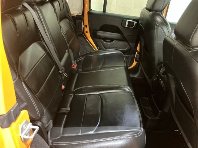 Used 2021 Jeep Wrangler Unlimited Sahara w/ Cold Weather Group AWD/4WD image 19