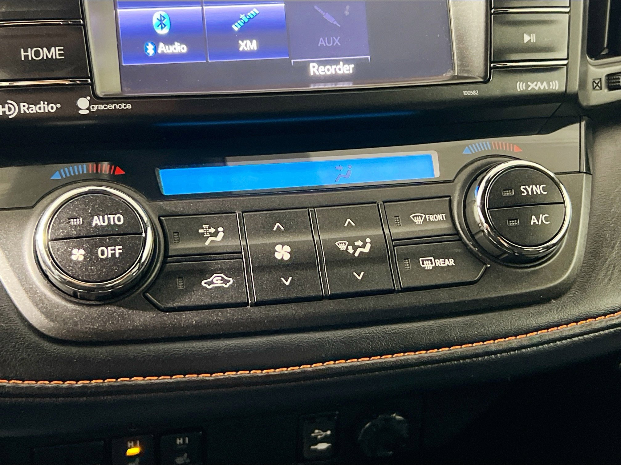 Used 2018 Toyota RAV4 SE w/ Power Extra Value Package FWD image 27