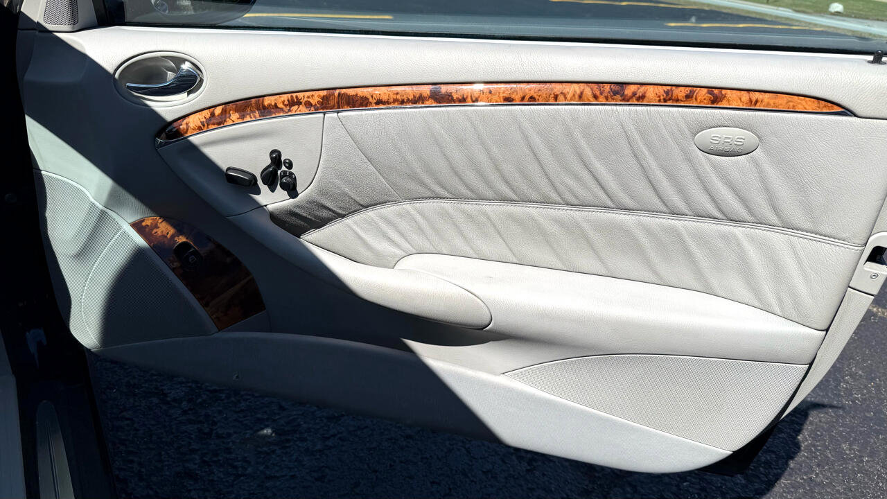 Used 2005 Mercedes-Benz CLK 500 Coupe image 21