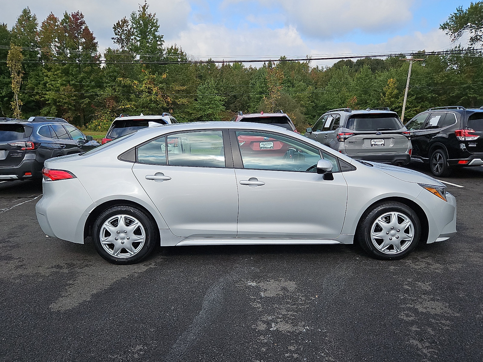 Used 2024 Toyota Corolla LE FWD image 7