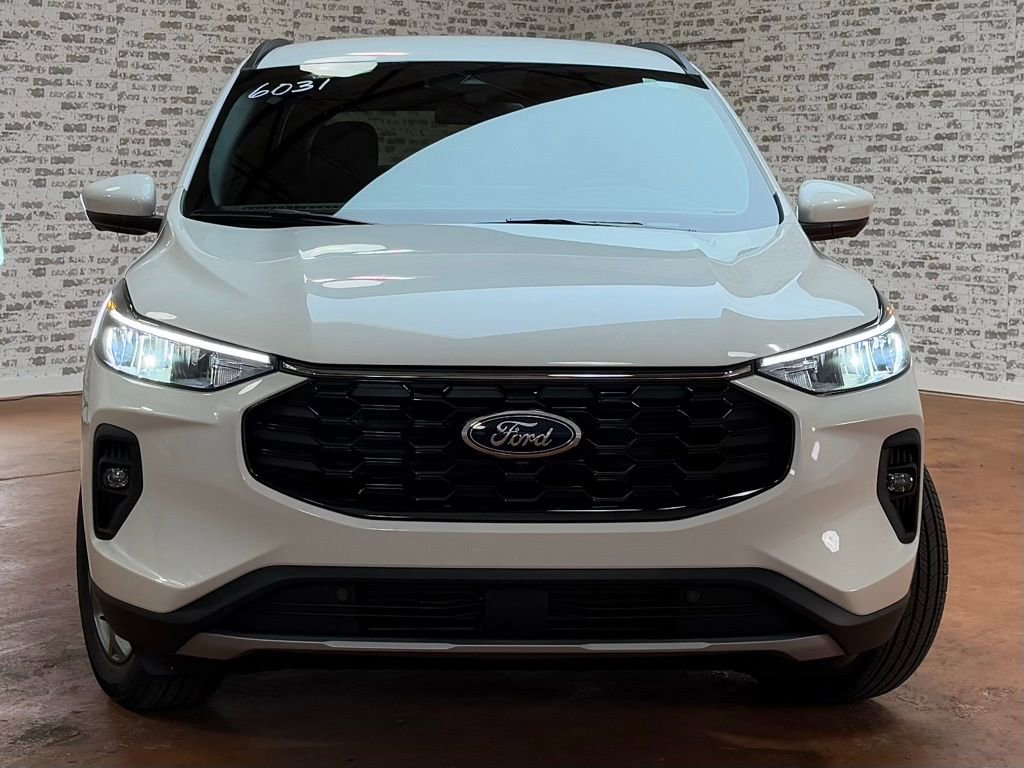 New 2026 Ford Escape ST-Line Select w/ Tech Pack #2 image 3
