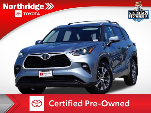 Certified 2023 Toyota Highlander XLE FWD image 1