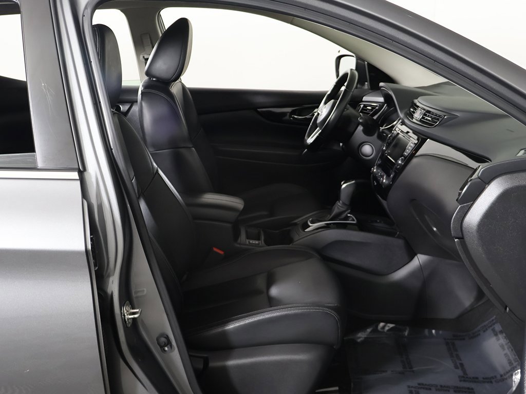 Used 2022 Nissan Rogue Sport SL image 26