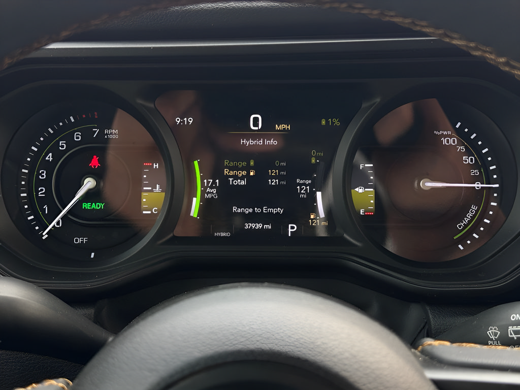 Used 2024 Jeep Wrangler Unlimited AWD/4WD image 18