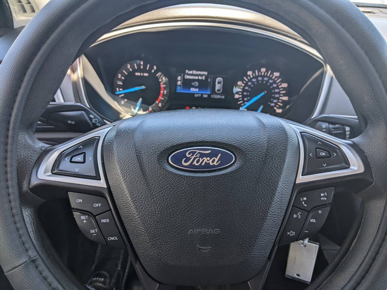 Used 2013 Ford Fusion SE FWD image 18