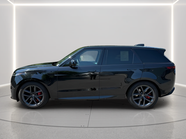 Used 2024 Land Rover Range Rover Sport Dynamic SE AWD/4WD image 2