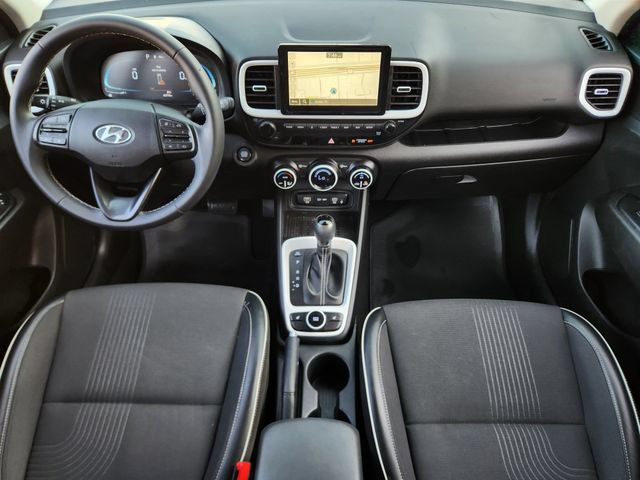 Used 2023 Hyundai Venue Limited FWD image 27