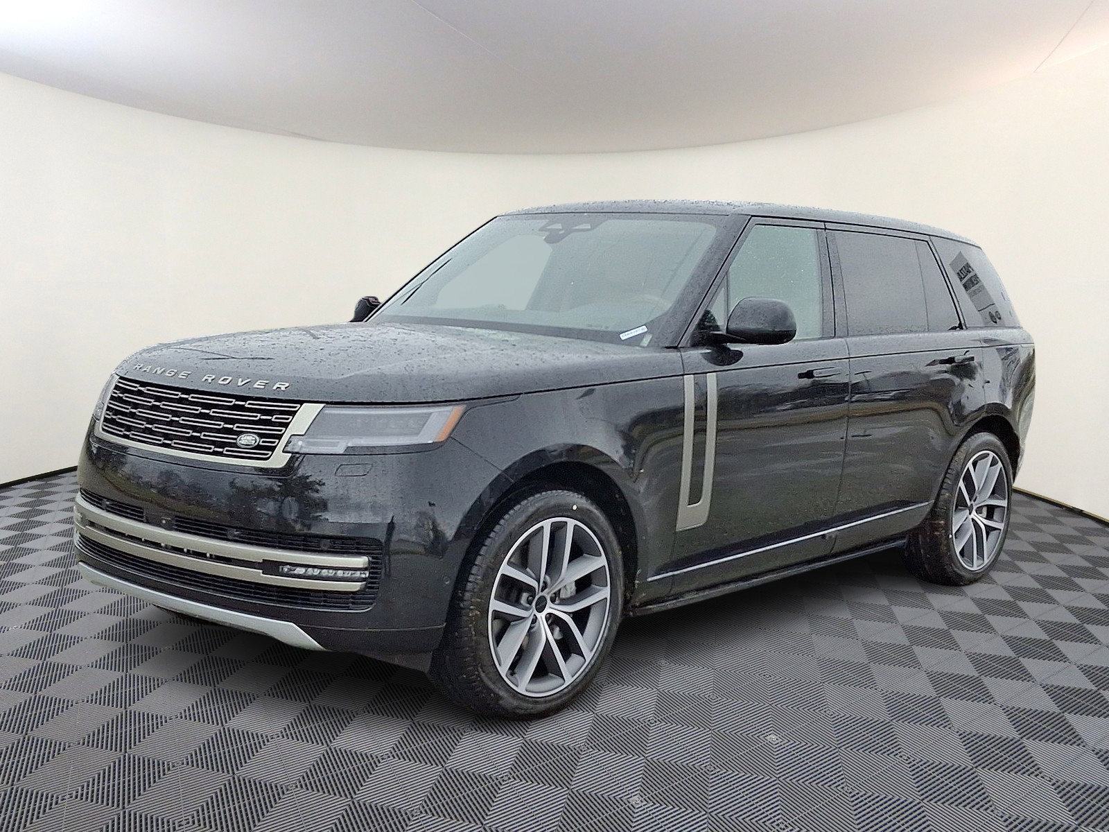 New 2026 Land Rover Range Rover Long Wheelbase SE